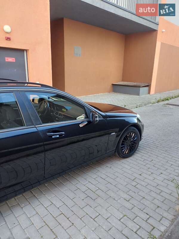 Універсал Mercedes-Benz C-Class 2011 в Львові