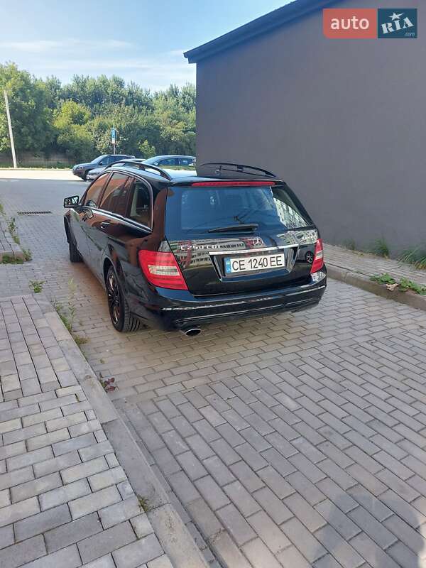 Універсал Mercedes-Benz C-Class 2011 в Львові