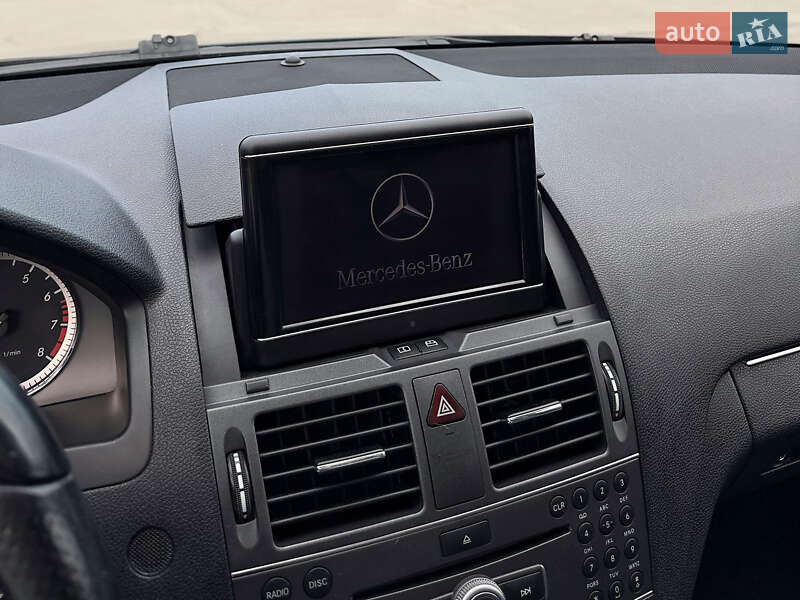 Седан Mercedes-Benz C-Class 2010 в Запорожье