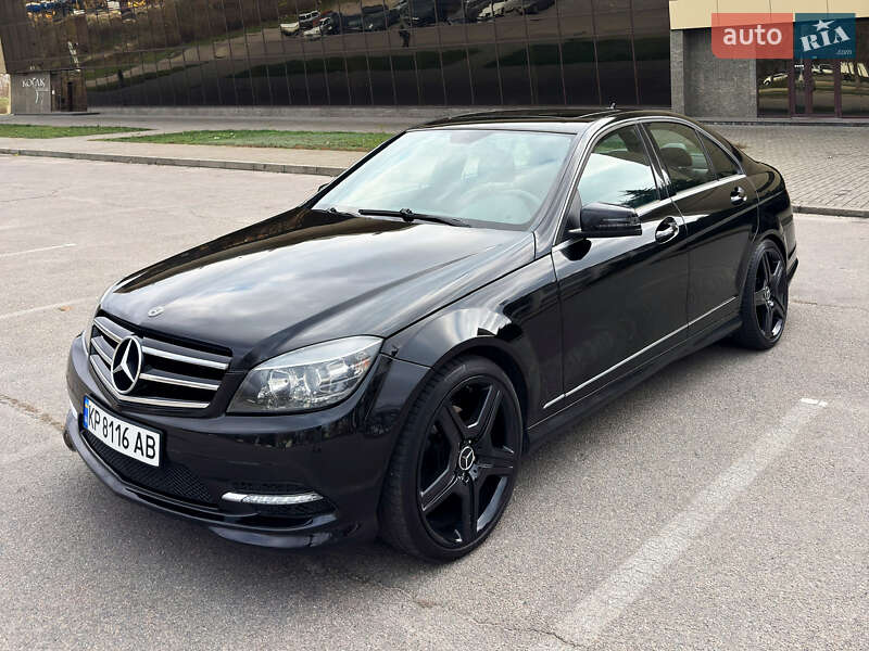 Седан Mercedes-Benz C-Class 2010 в Запорожье
