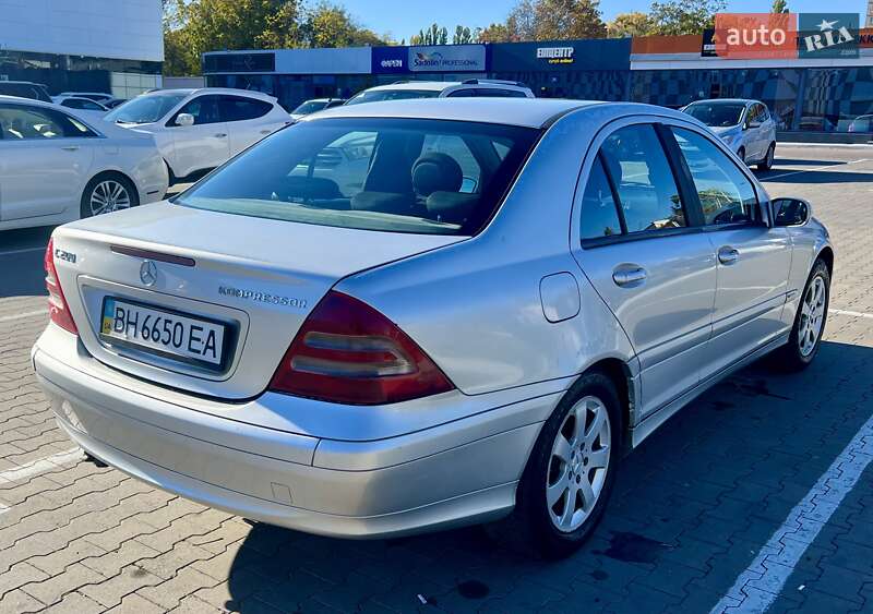 Седан Mercedes-Benz C-Class 2001 в Херсоні фото 4 Седан Mercedes-Benz C-Class 2001 в Херсоні