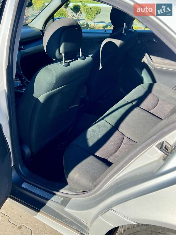 Седан Mercedes-Benz C-Class 2001 в Херсоні фото 17 Седан Mercedes-Benz C-Class 2001 в Херсоні