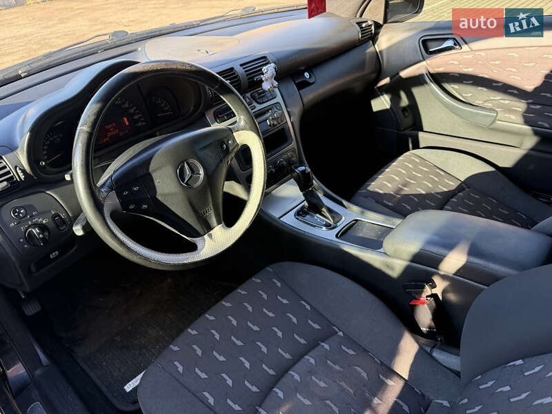 Купе Mercedes-Benz C-Class 2002 в Мукачевому фото 9 Купе Mercedes-Benz C-Class 2002 в Мукачевому