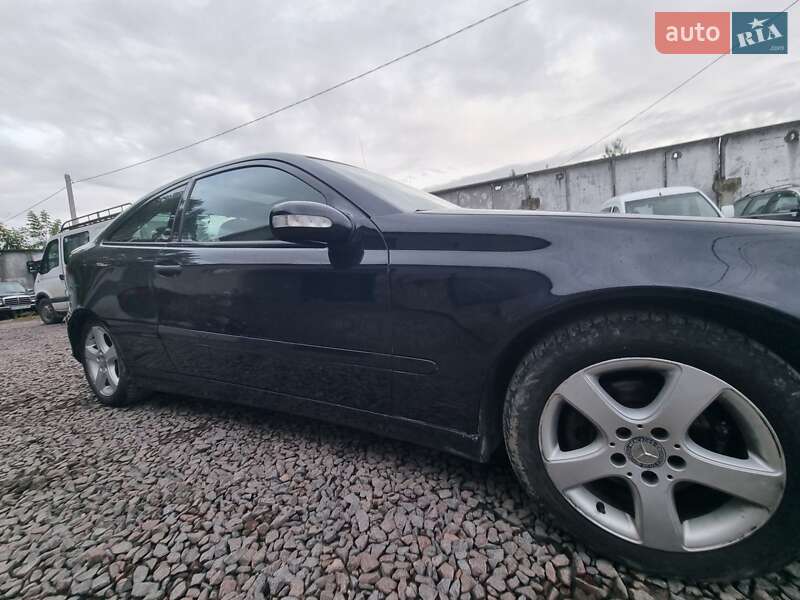 Купе Mercedes-Benz C-Class 2001 в Кременці фото 14 Купе Mercedes-Benz C-Class 2001 в Кременці