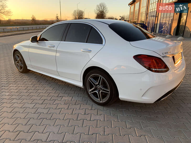 Седан Mercedes-Benz C-Class 2019 в Тернополе