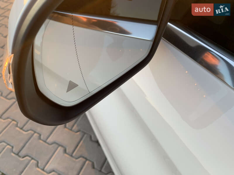 Седан Mercedes-Benz C-Class 2019 в Тернополе