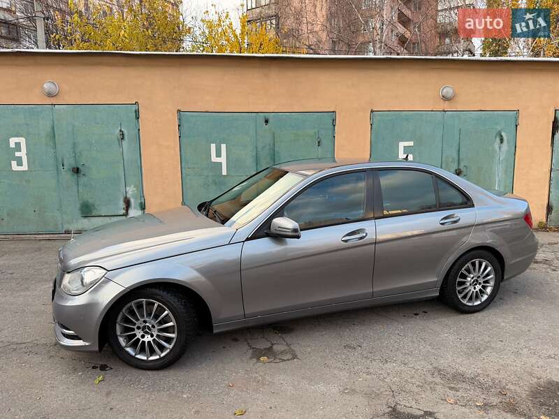 Седан Mercedes-Benz C-Class 2011 в Харькове фото 13 Седан Mercedes-Benz C-Class 2011 в Харькове