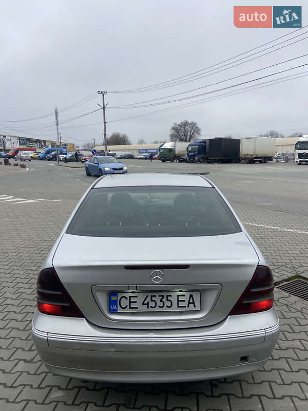 Седан Mercedes-Benz C-Class 2002 в Кіцмані