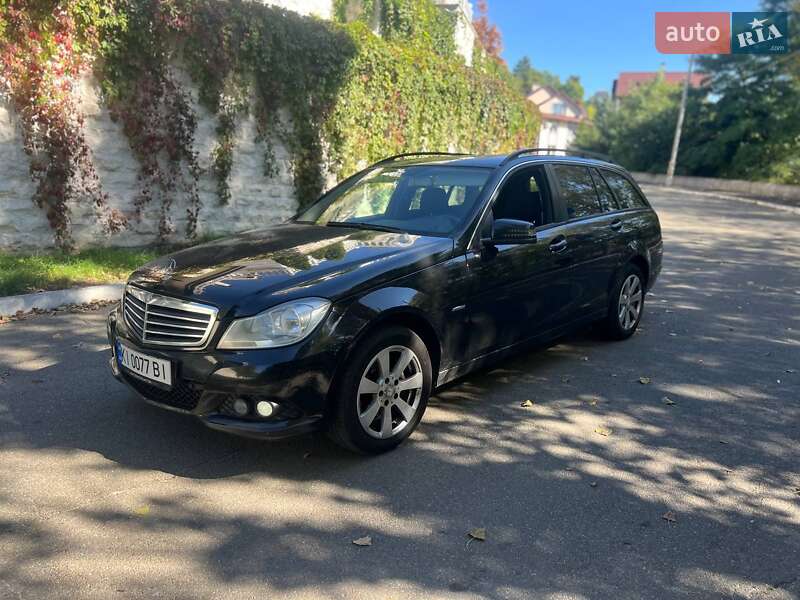 Універсал Mercedes-Benz C-Class 2012 в Києві фото 30 Універсал Mercedes-Benz C-Class 2012 в Києві