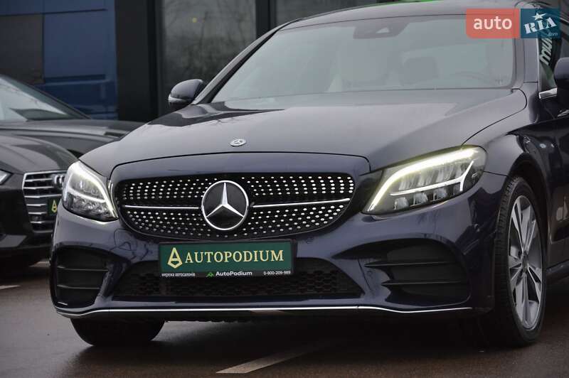 Купе Mercedes-Benz C-Class 2020 в Киеве фото 5 Купе Mercedes-Benz C-Class 2020 в Киеве