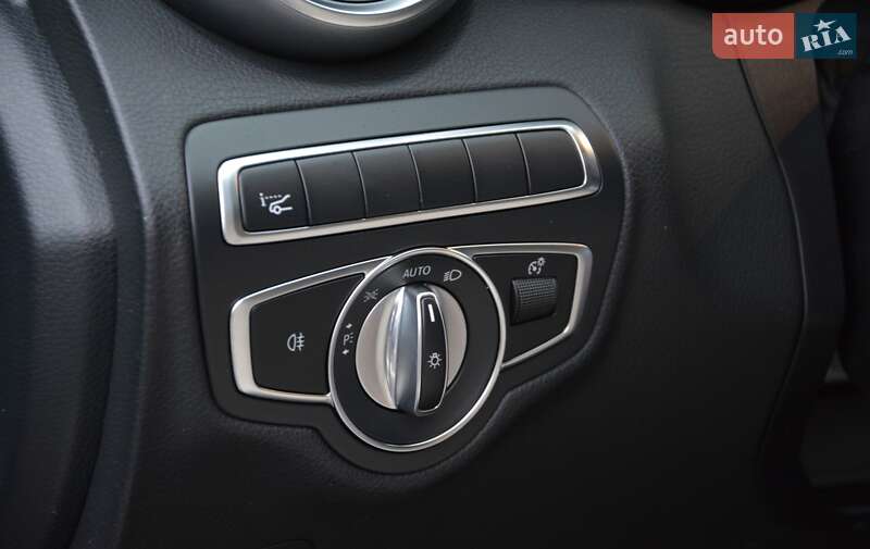 Купе Mercedes-Benz C-Class 2020 в Киеве фото 25 Купе Mercedes-Benz C-Class 2020 в Киеве