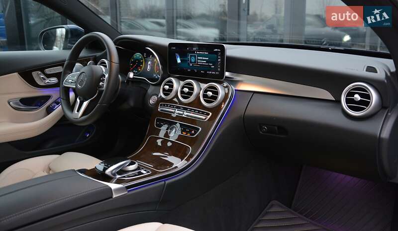 Купе Mercedes-Benz C-Class 2020 в Киеве фото 49 Купе Mercedes-Benz C-Class 2020 в Киеве