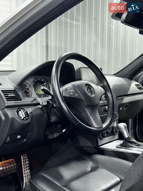 Седан Mercedes-Benz C-Class 2007 в Киеве фото 18 Седан Mercedes-Benz C-Class 2007 в Киеве