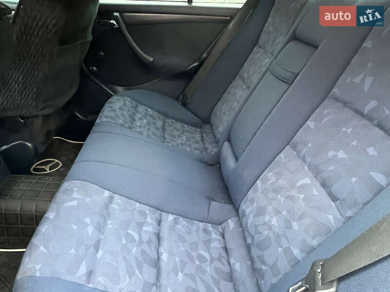 Седан Mercedes-Benz C-Class 1998 в Києві