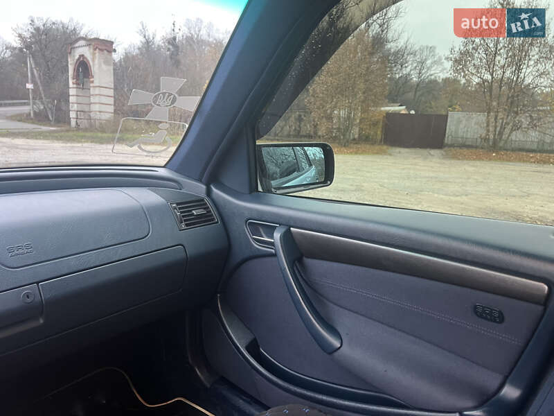 Седан Mercedes-Benz C-Class 1998 в Києві