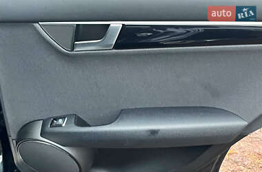 Универсал Mercedes-Benz C-Class 2013 в Киеве