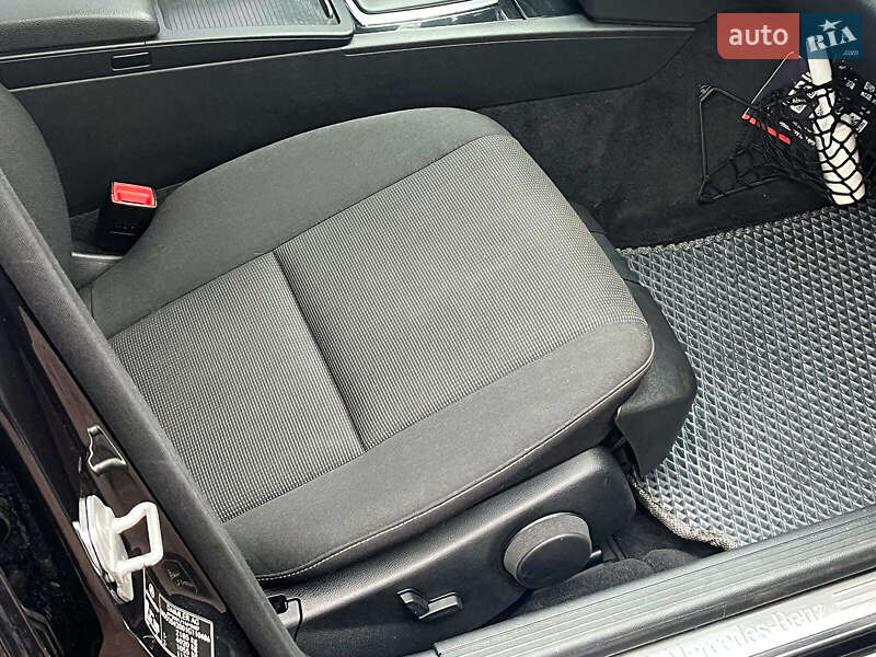Универсал Mercedes-Benz C-Class 2013 в Киеве фото 16 Универсал Mercedes-Benz C-Class 2013 в Киеве