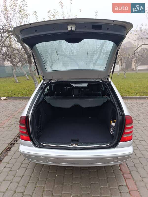 Универсал Mercedes-Benz C-Class 2004 в Дунаевцах фото 4 Универсал Mercedes-Benz C-Class 2004 в Дунаевцах