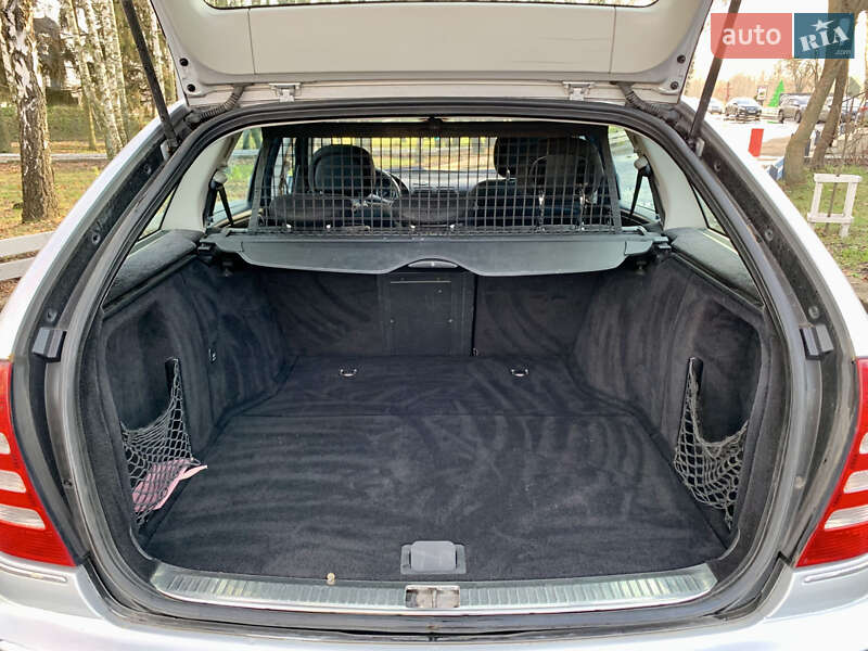 Универсал Mercedes-Benz C-Class 2006 в Малине