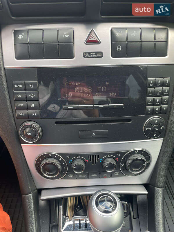 Седан Mercedes-Benz C-Class 2007 в Дніпрі