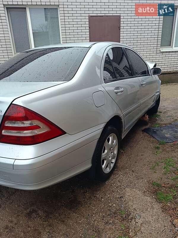 Седан Mercedes-Benz C-Class 2007 в Запоріжжі
