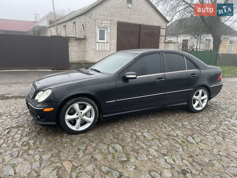 Седан Mercedes-Benz C-Class 2004 в Умані
