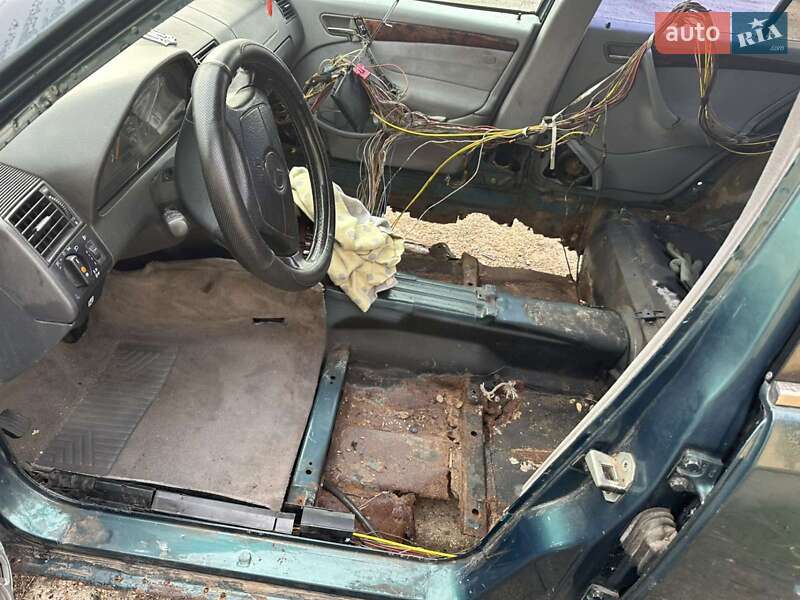Седан Mercedes-Benz C-Class 1997 в Одессе фото 8 Седан Mercedes-Benz C-Class 1997 в Одессе