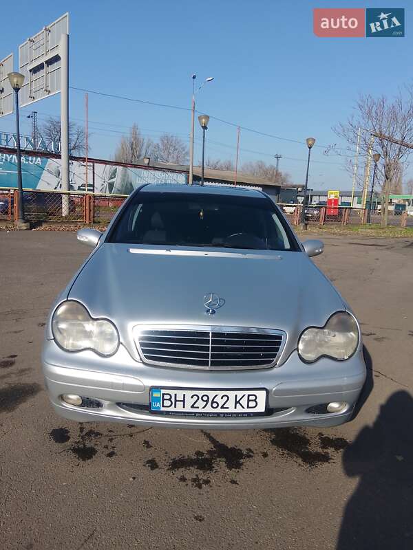 Mercedes-Benz C-Class 2001 Mercedes-Benz C-Class 2001