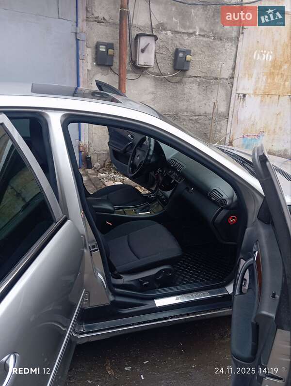 Седан Mercedes-Benz C-Class 2004 в Одесі