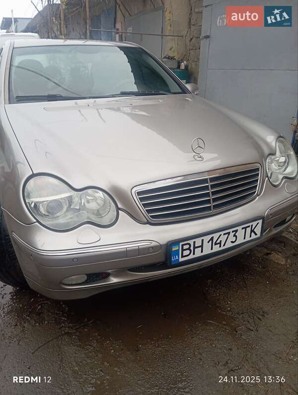 Седан Mercedes-Benz C-Class 2004 в Одесі