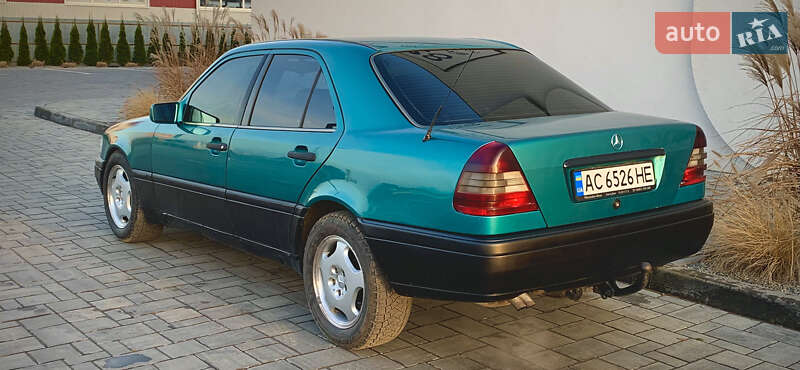 Седан Mercedes-Benz C-Class 1997 в Луцке