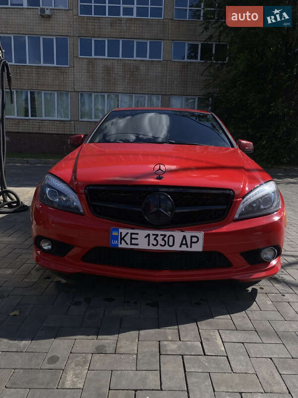 Седан Mercedes-Benz C-Class 2009 в Кривому Розі