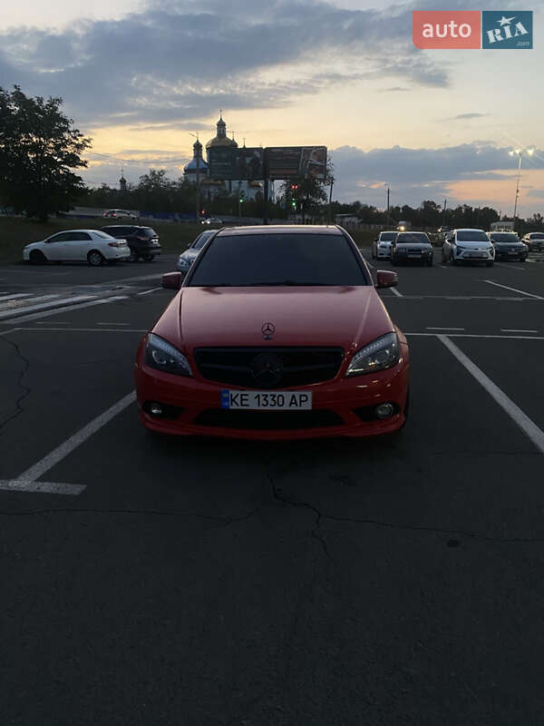 Седан Mercedes-Benz C-Class 2009 в Кривому Розі