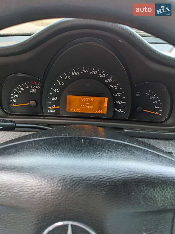 Купе Mercedes-Benz C-Class 2001 в Бучаче