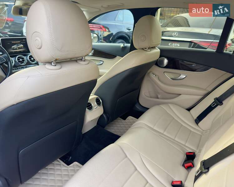 Седан Mercedes-Benz C-Class 2015 в Києві