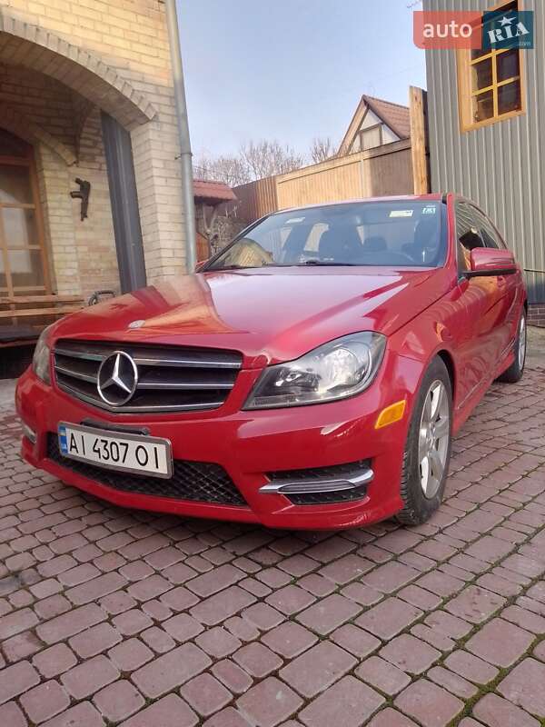 Седан Mercedes-Benz C-Class 2014 в Києві