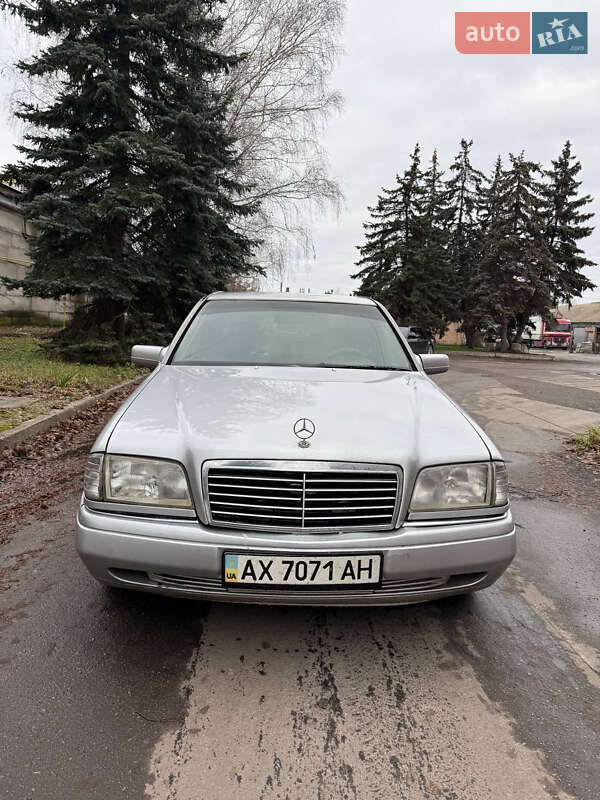 Седан Mercedes-Benz C-Class 1996 в Харькове