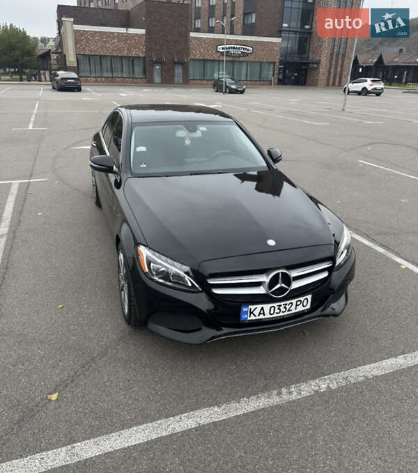 Седан Mercedes-Benz C-Class 2016 в Киеве