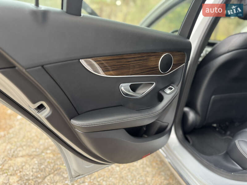 Седан Mercedes-Benz C-Class 2017 в Киеве фото 16 Седан Mercedes-Benz C-Class 2017 в Киеве