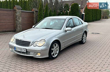 Седан Mercedes-Benz C-Class 2004 в Черновцах