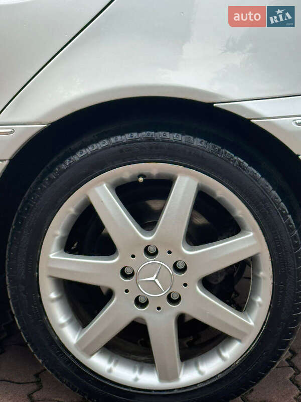 Седан Mercedes-Benz C-Class 2004 в Черновцах