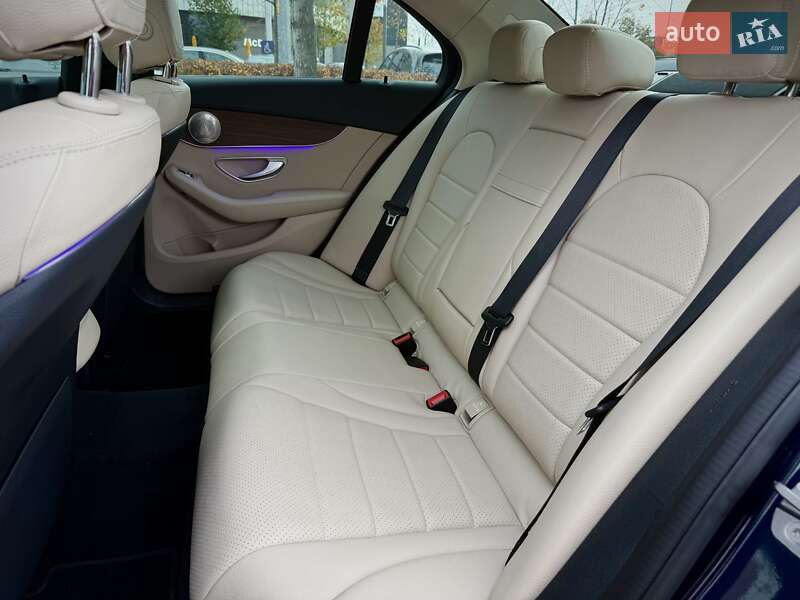 Седан Mercedes-Benz C-Class 2018 в Киеве