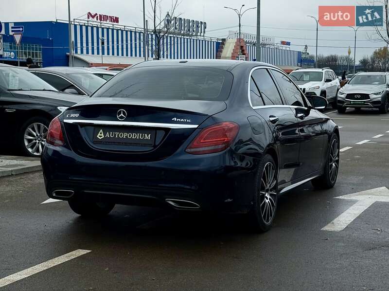 Седан Mercedes-Benz C-Class 2018 в Киеве