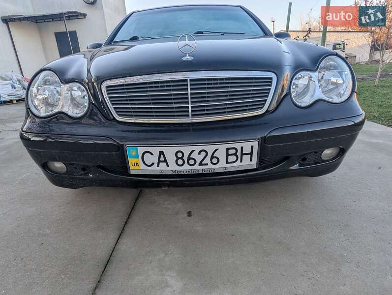 Седан Mercedes-Benz C-Class 2002 в Черкассах