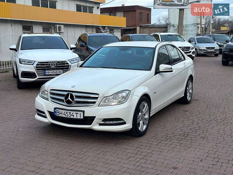 Седан Mercedes-Benz C-Class 2011 в Одесі