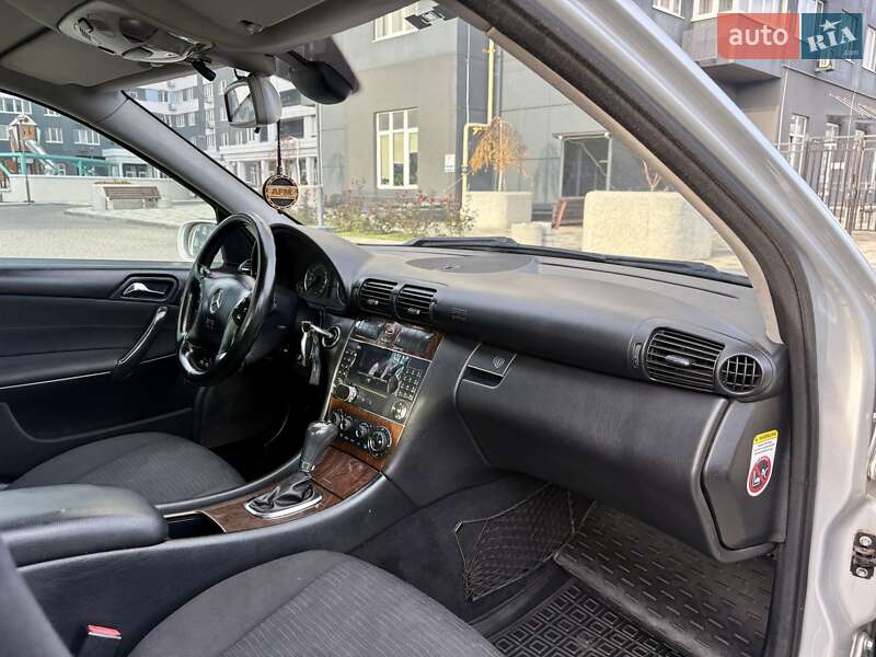 Універсал Mercedes-Benz C-Class 2007 в Одесі