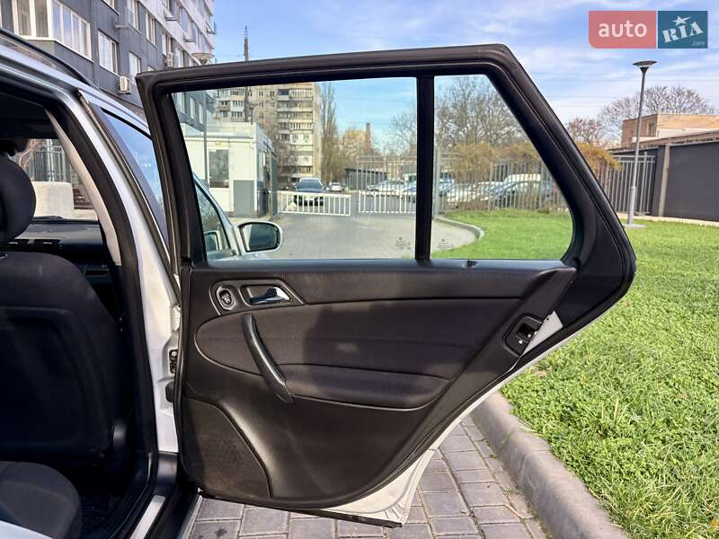 Універсал Mercedes-Benz C-Class 2007 в Одесі