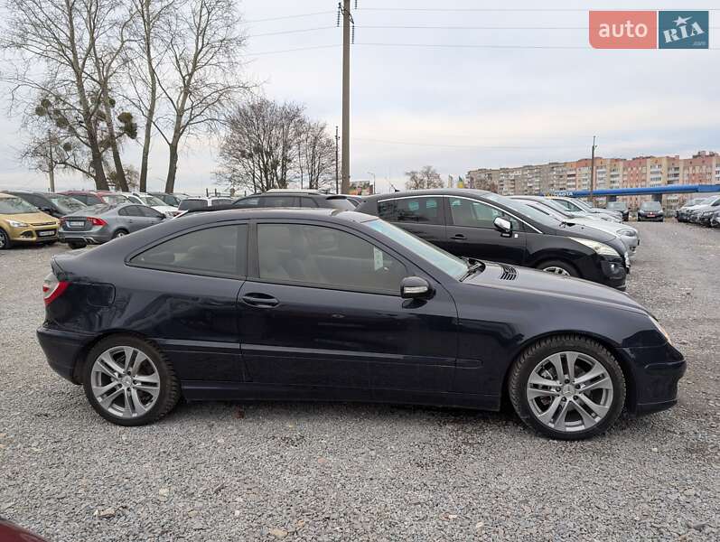 Купе Mercedes-Benz C-Class 2005 в Ровно