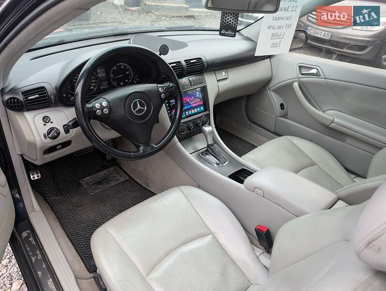 Купе Mercedes-Benz C-Class 2005 в Ровно