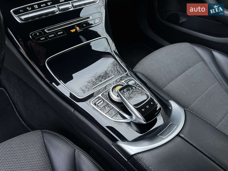 Універсал Mercedes-Benz C-Class 2015 в Одесі